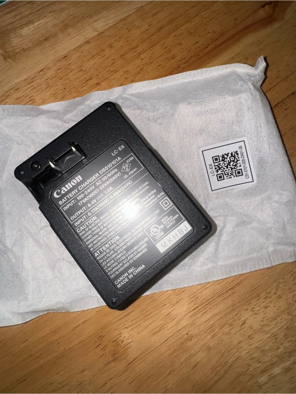 Canon LC-E6 Battery Charger in Black